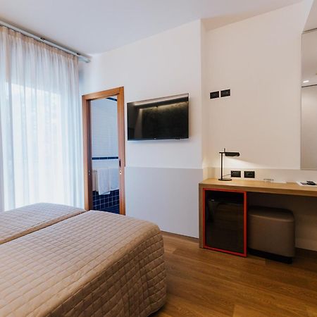 ביביונה Hotel La Serena מראה חיצוני תמונה