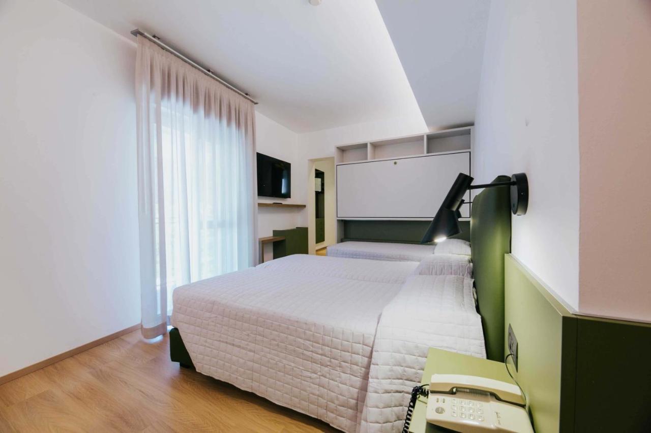 ביביונה Hotel La Serena מראה חיצוני תמונה