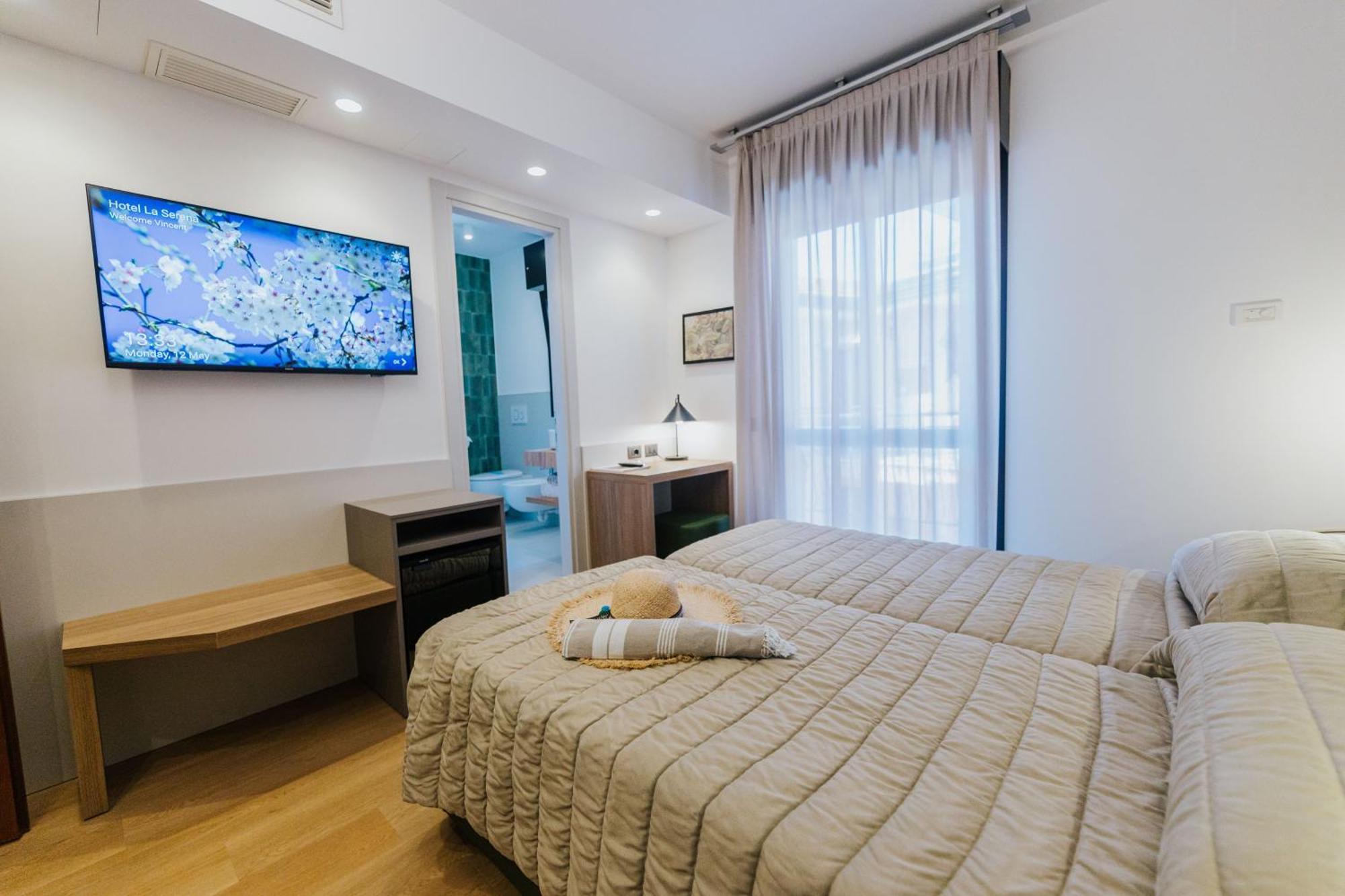ביביונה Hotel La Serena מראה חיצוני תמונה